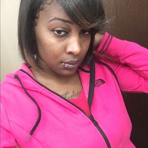 Meet your Posher, Monique